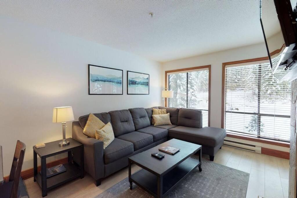Powderhorn By Whistler Blackcomb Vacation Rentals Eksteriør billede