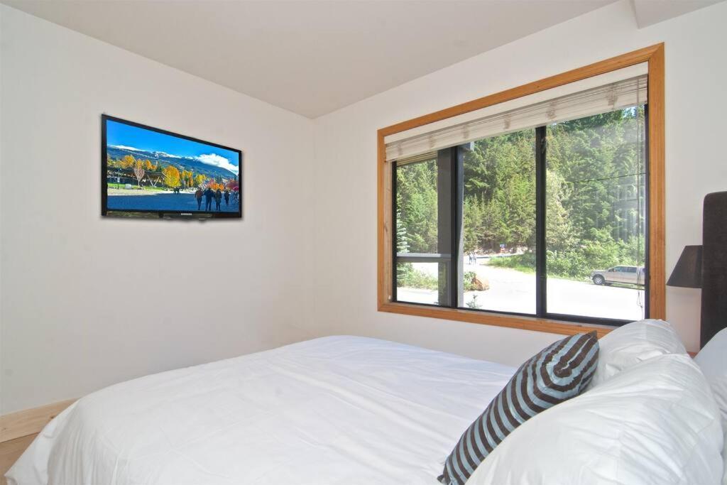 Powderhorn By Whistler Blackcomb Vacation Rentals Eksteriør billede