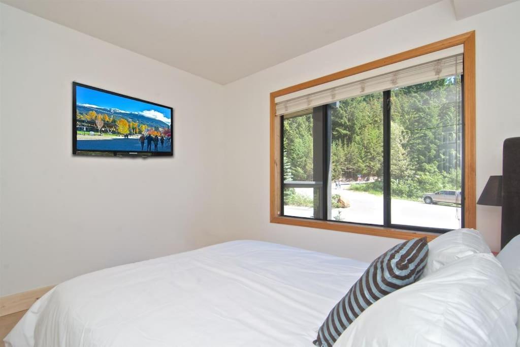 Powderhorn By Whistler Blackcomb Vacation Rentals Eksteriør billede
